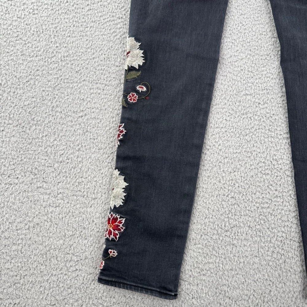 Driftwood Jeans Womens 24X28 Black Jackie Embroidered Floral Denim Classic Fit - Picture 15 of 16
